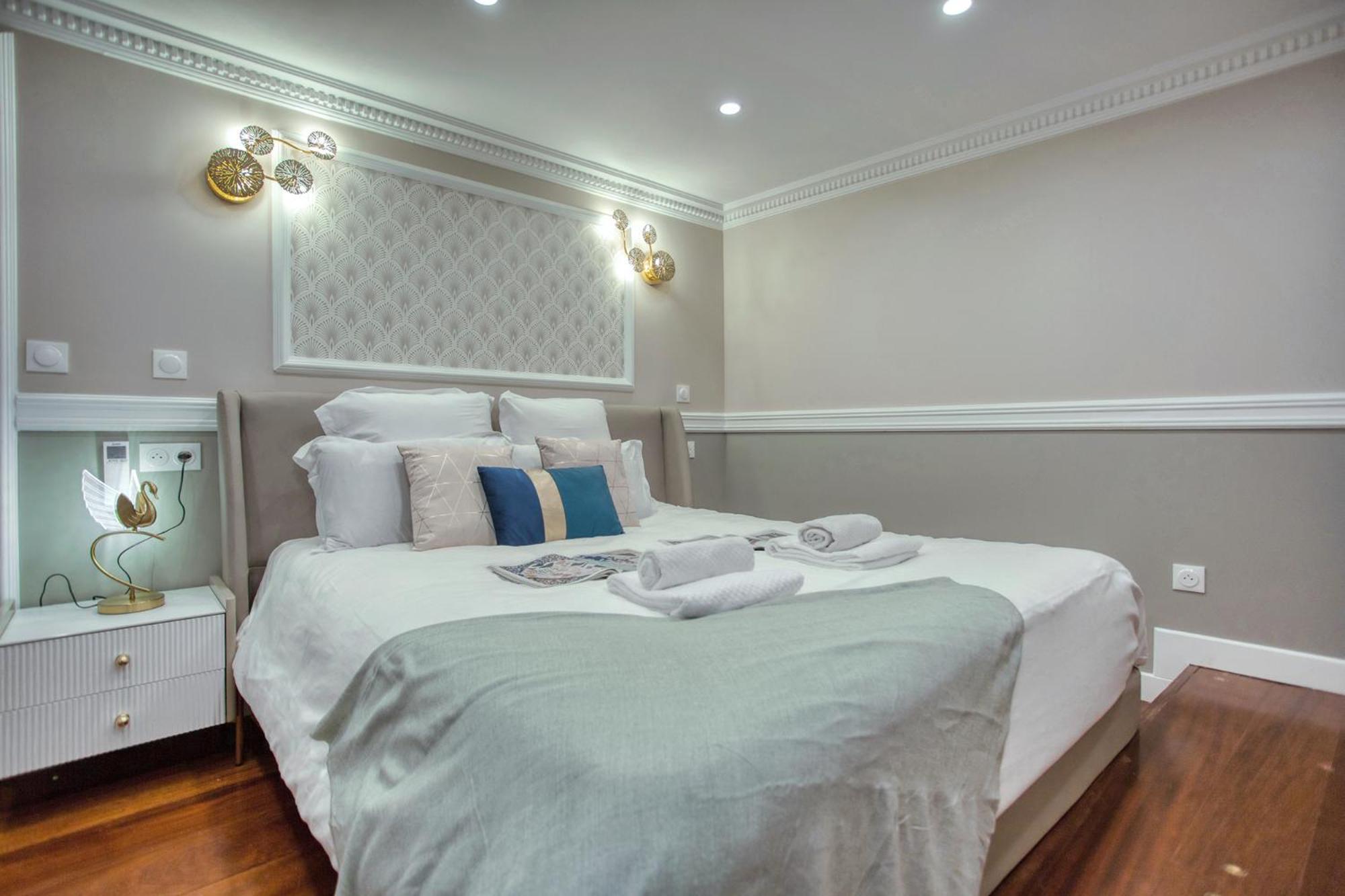 Elegant Triplex In Paris - Ideal For 10 - Aircon Luaran gambar