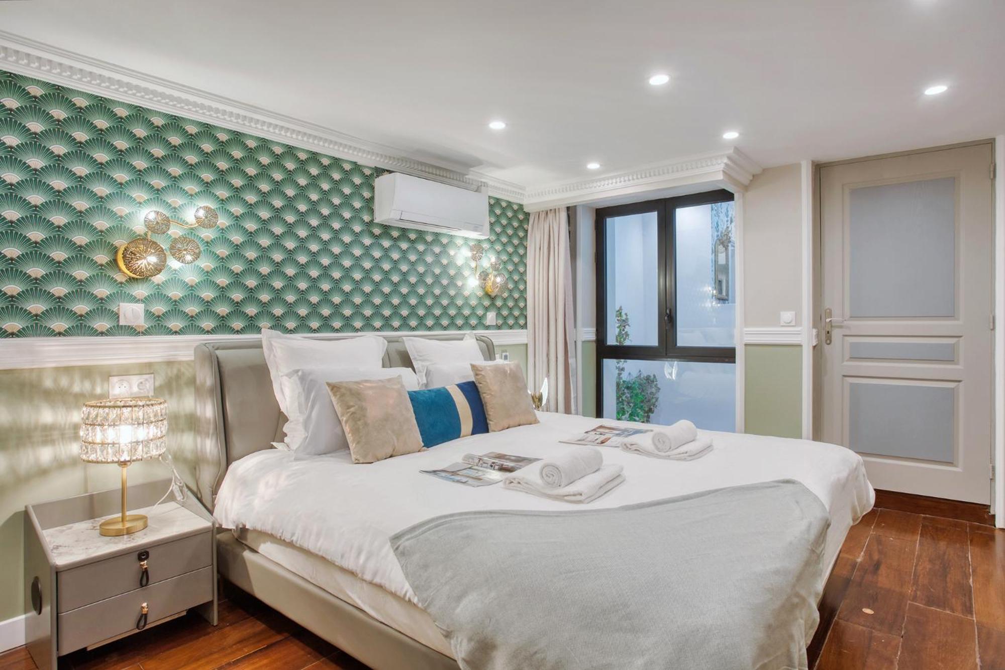 Elegant Triplex In Paris - Ideal For 10 - Aircon Luaran gambar