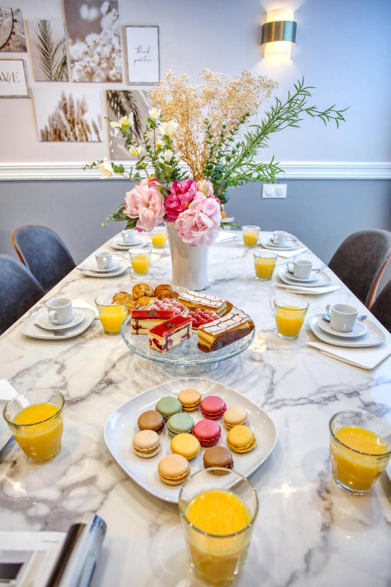 Elegant Triplex In Paris - Ideal For 10 - Aircon Luaran gambar
