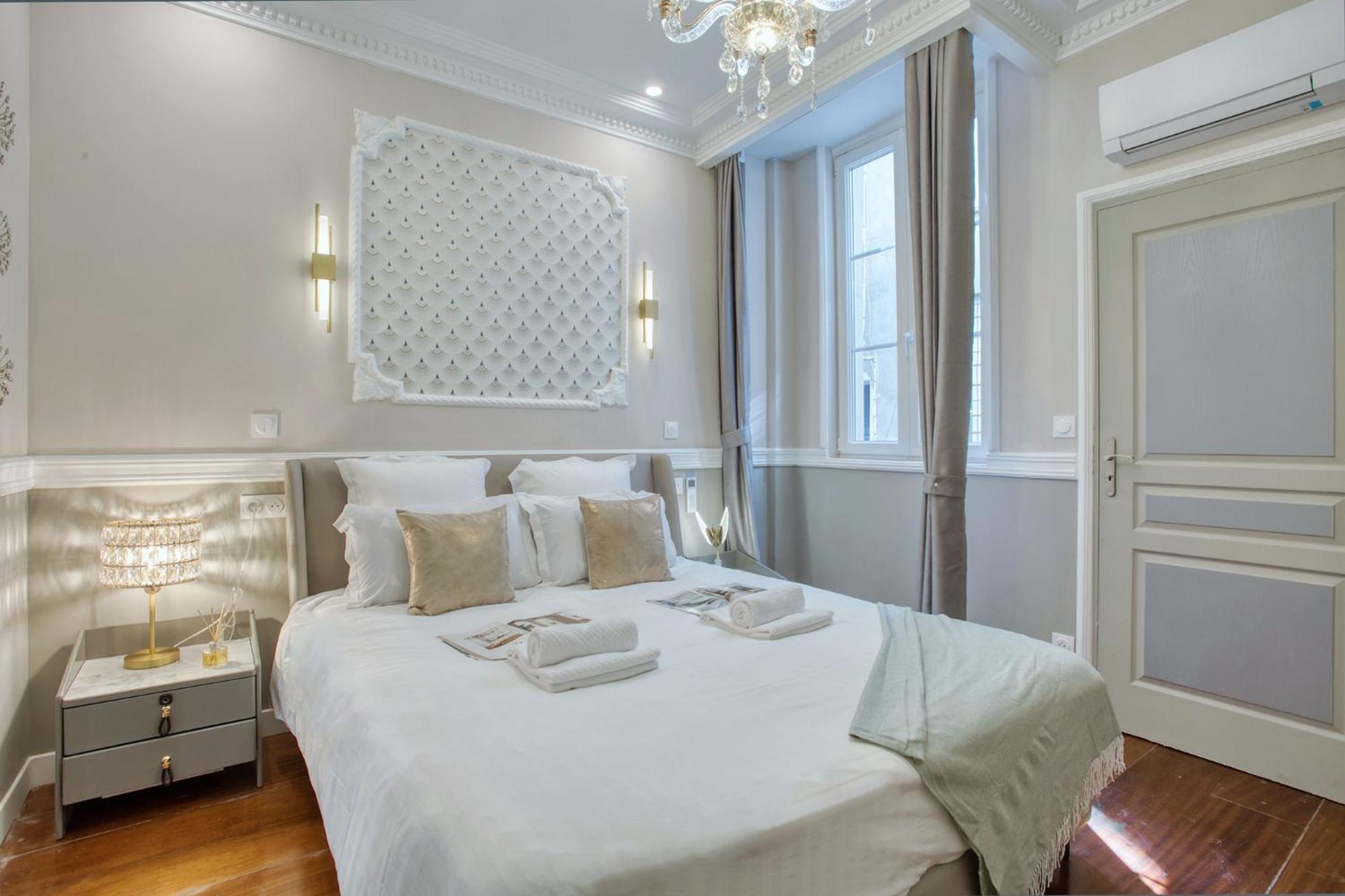 Elegant Triplex In Paris - Ideal For 10 - Aircon Luaran gambar