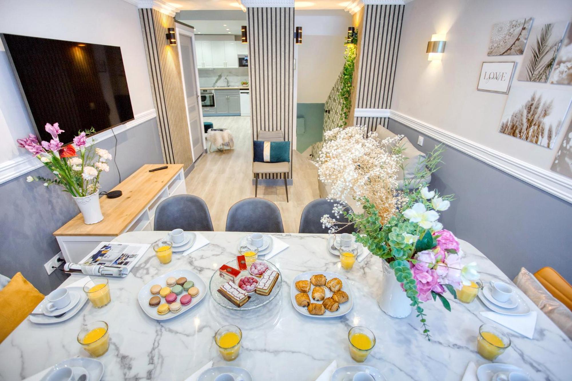 Elegant Triplex In Paris - Ideal For 10 - Aircon Luaran gambar